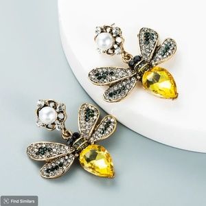 Pretty Bumble Bee in Colored Yellow Stones Earrings